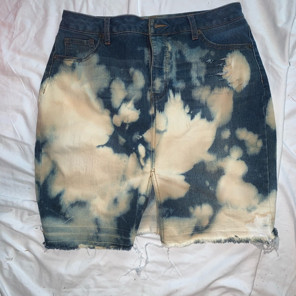 Distressed denim skirt